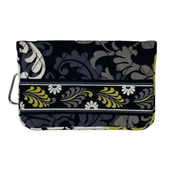 EUC Vera Bradley Baroque One For The Money Wallet Bi-Fold W/Silver Key Clasp - Picture 1 of 12